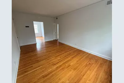 2004 W Jarvis Avenue #3, Chicago, IL 60645 - Photo 3