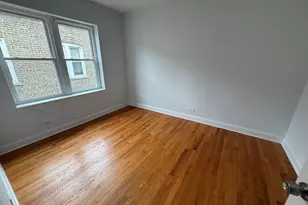 2004 W Jarvis Ave, Chicago, IL 60645 - Photo 7