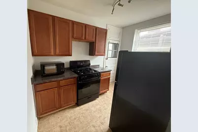 2004 W Jarvis Avenue #3, Chicago, IL 60645 - Photo 9