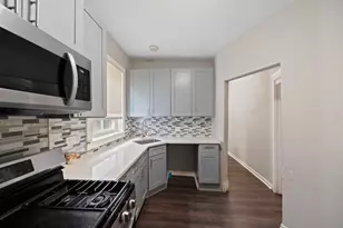 7115 S Champlain Ave, Chicago, IL 60619 - Photo 17