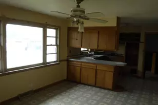 14458 Peoria St, Harvey, IL 60426 - Photo 5