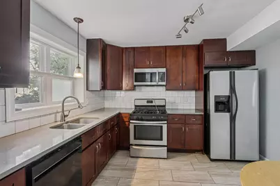 10216 S Emerald Avenue, Chicago, IL 60628 - Photo 9