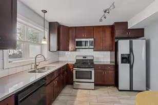 10216 S Emerald Ave, Chicago, IL 60628 - Photo 9