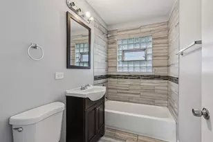 10216 S Emerald Ave, Chicago, IL 60628 - Photo 23