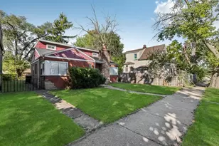 10216 S Emerald Ave, Chicago, IL 60628 - Photo 3