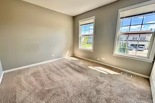 1458 Woodland Dr, South Elgin, IL 60177 - Photo 15