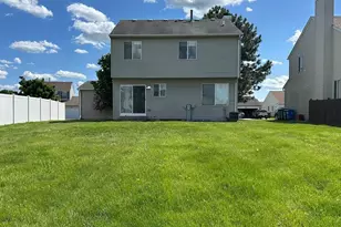 1458 Woodland Dr, South Elgin, IL 60177 - Photo 21