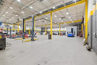 1529 N 31st Avenue, Melrose Park, IL 60160 - Photo 35