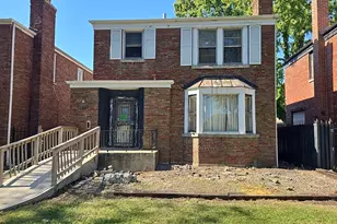 8218 S Yates Blvd, Chicago, IL 60617 - Photo 1