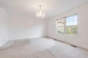 8425 Callie Ave, Morton Grove, IL 60053 - Photo 11