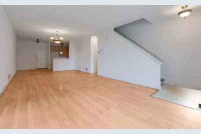 8425 Callie Avenue, Morton Grove, IL 60053 - Photo 3