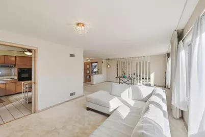 9020 S Constance Avenue, Chicago, IL 60617 - Photo 3