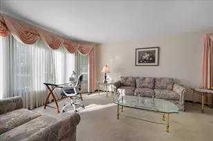 150 Shady Ln, Bartlett, IL 60103 - Photo 5