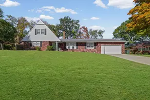 101 Thornhill Dr, Danville, IL 61832 - Photo 3