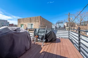 530 N Ashland Ave, Chicago, IL 60622 - Photo 29