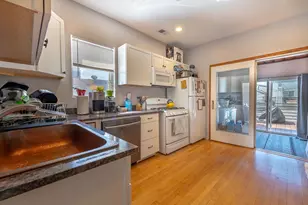 530 N Ashland Ave, Chicago, IL 60622 - Photo 17