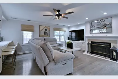 2216 N 76th Court, Elmwood Park, IL 60707 - Photo 23