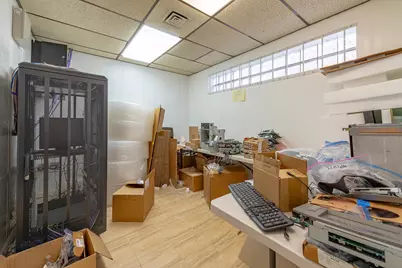 526 N Ashland Avenue, Chicago, IL 60622 - Photo 9