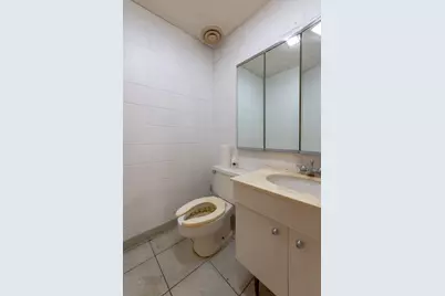 526 N Ashland Avenue, Chicago, IL 60622 - Photo 11