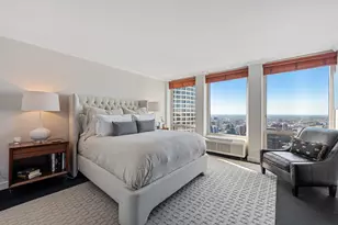 111 E Chestnut St, Chicago, IL 60611 - Photo 17