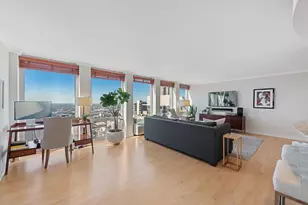 111 E Chestnut St, Chicago, IL 60611 - Photo 5