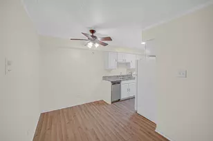 10510 Parkside Ave, Chicago Ridge, IL 60415 - Photo 7