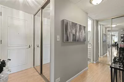 18 E Old Willow Road #210N, Prospect Heights, IL 60070 - Photo 3