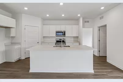 2526 Redwood Trail, Wonder Lake, IL 60097 - Photo 5