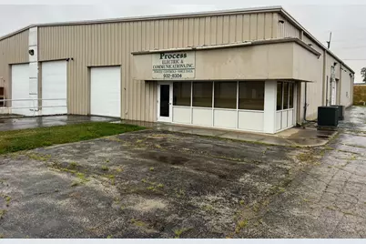 1240 Stanford Drive, Kankakee, IL 60901 - Photo 1