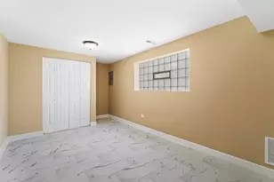 11724 S Laflin St, Chicago, IL 60643 - Photo 21