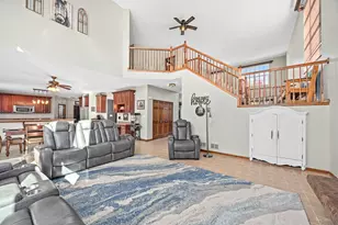 555 Litchfield Way, Oswego, IL 60543 - Photo 5