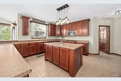 555 Litchfield Way, Oswego, IL 60543 - Photo 27