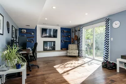 522 E Park Manor Court, Elmhurst, IL 60126 - Photo 11