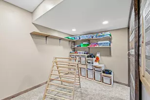 1307 Farley Ln, Champaign, IL 61822 - Photo 27