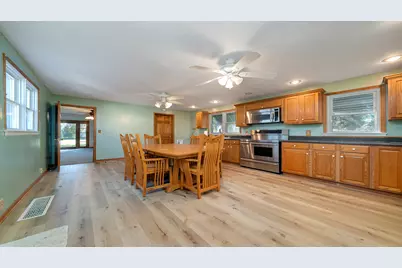 8540 Manchester Road, Capron, IL 61012 - Photo 17