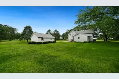 8540 Manchester Road, Capron, IL 61012 - Photo 37