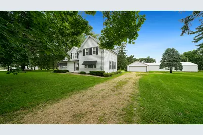 8540 Manchester Road, Capron, IL 61012 - Photo 3