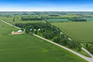 8540 Manchester Rd, Capron, IL 61012 - Photo 5