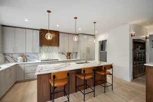 3846 N Kedvale Ave, Chicago, IL 60641 - Photo 11