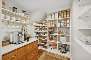 176 Riverside Rd, Riverside, IL 60546 - Photo 25