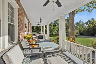 176 Riverside Road, Riverside, IL 60546 - Photo 9