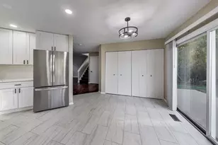 926 S W Ave, Waukegan, IL 60085 - Photo 13