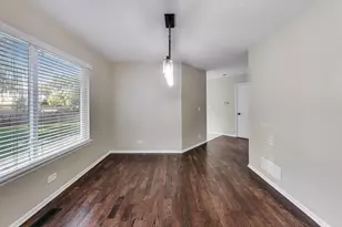 926 S W Ave, Waukegan, IL 60085 - Photo 9