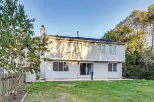 926 S W Ave, Waukegan, IL 60085 - Photo 35