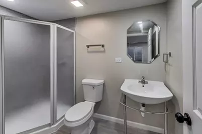 926 S West Avenue, Waukegan, IL 60085 - Photo 31