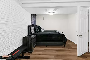 126 N Pine Ln, Glenwood, IL 60425 - Photo 3