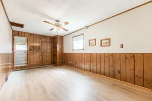 679 W Elk Grove Blvd, Elk Grove Village, IL 60007 - Photo 11