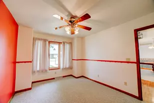 601 N Church St, Crescent City, IL 60928 - Photo 29