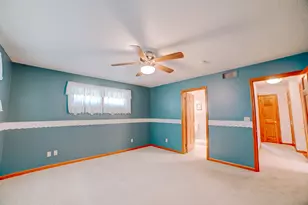 601 N Church St, Crescent City, IL 60928 - Photo 39