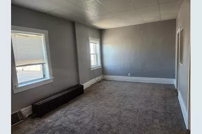 105 E Lincoln Avenue, Hinckley, IL 60520 - Photo 9